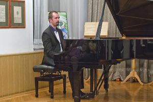 1190th Liszt Evening, Thomas Kamieniak. Music and Literature Club in Wroclaw 10th December 2015. Photo by Andrzej Solnica.